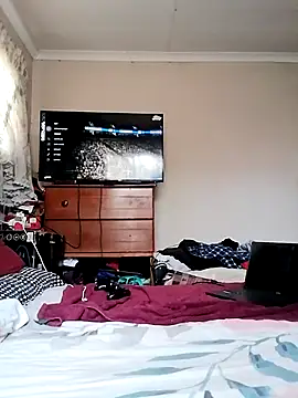 Callhimpizza385 online show from March 12, 2026, 1:48 pm