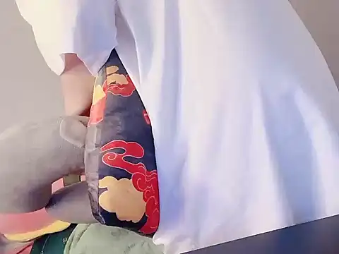 hunhun122 online show from April 9, 2026, 12:34 am