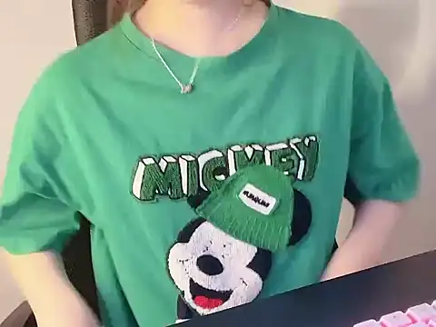 hunhun122 online show from April 2, 2026, 7:53 pm