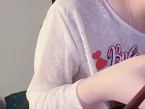 hunhun122 online show from April 7, 2026, 8:32 pm