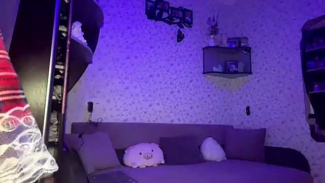 KimVelour online show from March 12, 2026, 3:38 pm