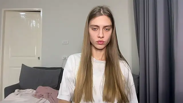 SonyaScarlett online show from March 12, 2026, 12:09 pm