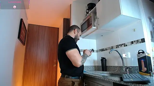 Axel Dominus online show from April 9, 2026, 3:08 am