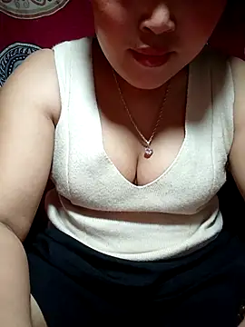 halenka 00 online show from March 12, 2026, 11:14 am