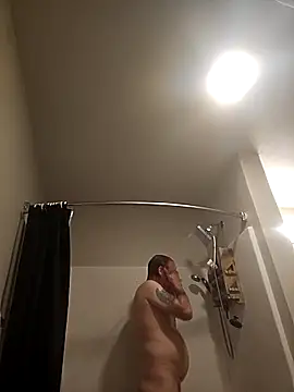 yourMasterisBored online show from April 20, 2026, 1:24 pm