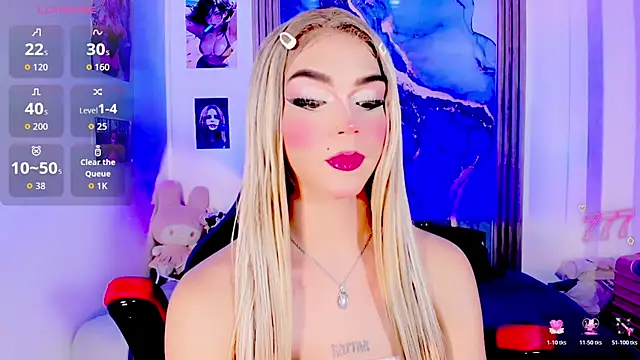 Snapshot of blonde_queen- chatting on July 7, 2026, 6:47 am blonde queen- online show from July 7, 2026, 6:47 am