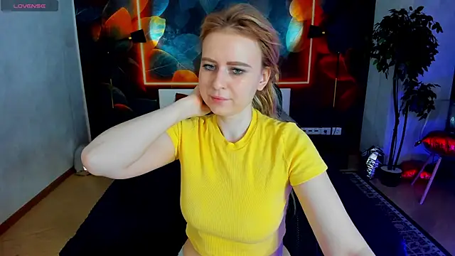Shiny Liss online show from April 29, 2026, 1:32 am