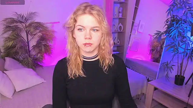 ElizabethVane online show from May 16, 2026, 5:28 am