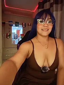 PiscisGirl online show from July 6, 2026, 5:36 am