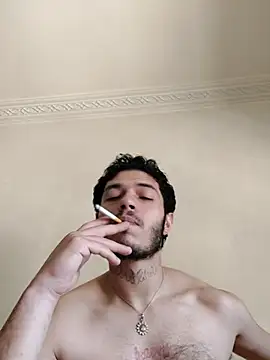 Thewildaliii0 online show from May 9, 2026, 2:20 pm