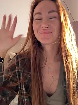 SerenaWest  online show from April 12, 2026, 4:16 am