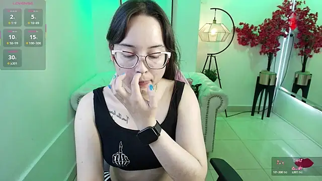 Shady bug online show from April 30, 2026, 8:57 pm