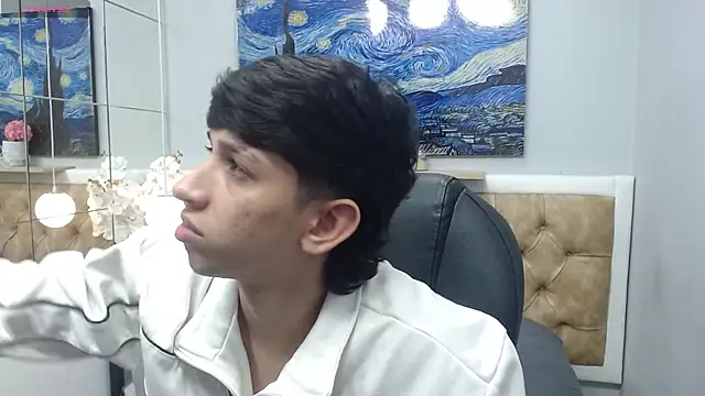 AdrianFranko online show from April 29, 2026, 1:37 pm