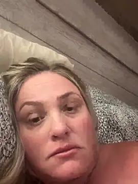 1SexyQueen online show from July 1, 2026, 4:46 am
