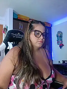 Snapshot of Bonny_rousse01 chatting on June 5, 2026, 12:33 pm Bonny rousse01 online show from June 5, 2026, 12:33 pm