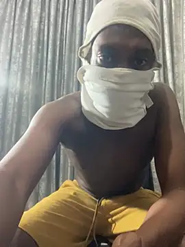 InvalidFlexor online show from July 13, 2026, 10:31 pm