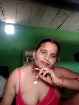 Shivani09900 online show from June 15, 2026, 6:46 am