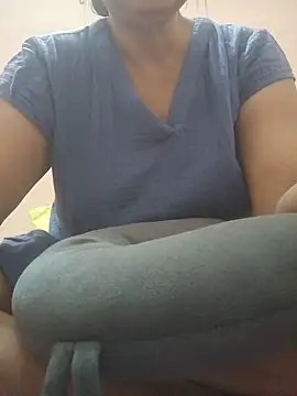 Wild Kiara online show from June 21, 2026, 5:52 pm