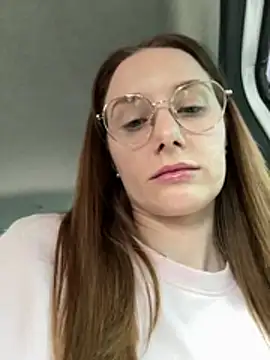 FReyja 44 online show from June 22, 2026, 8:33 am