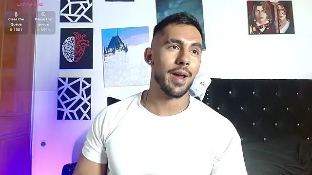 romanpearce  online show from June 27, 2026, 11:00 pm