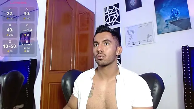 Snapshot of romanpearce_ chatting on April 20, 2026, 6:20 pm romanpearce online show from April 20, 2026, 6:20 pm