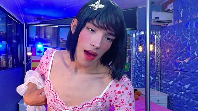 IsaacNovaa online show from June 17, 2026, 7:46 pm