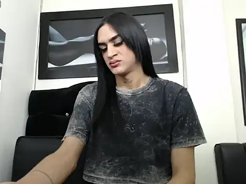 karla lovera online show from July 4, 2026, 8:24 pm