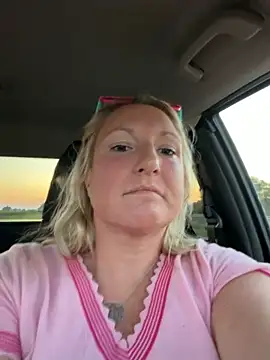 sweetkacibaby online show from July 8, 2026, 1:52 am