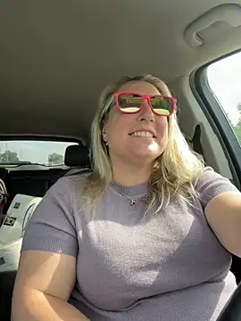sweetkacibaby online show from June 22, 2026, 2:25 pm