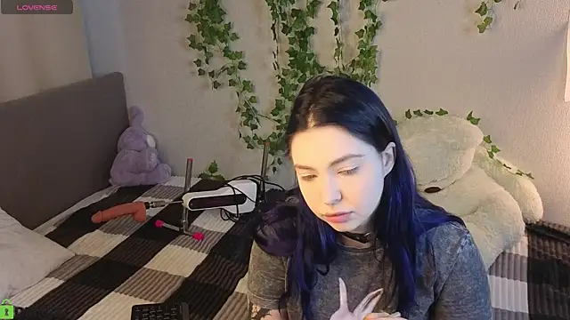 honey cherrry online show from June 25, 2026, 1:36 am
