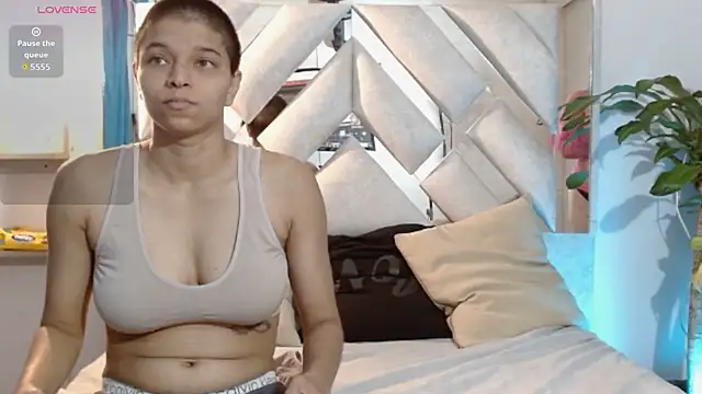 Natasha and zoe  online show from June 18, 2026, 1:49 pm