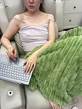 HongKong Lana online show from April 19, 2026, 10:05 am