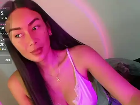 SweetSugar xx online show from June 24, 2026, 1:43 pm