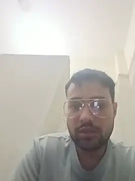 herochoclateboy online show from July 14, 2026, 4:46 pm