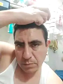 Manuel3910 online show from April 22, 2026, 4:19 am