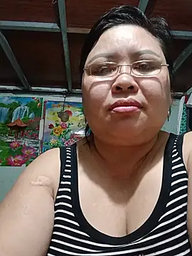 Monglan-c online show from May 29, 2026, 1:17 pm