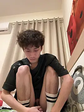 sexyboy-3525 online show from May 7, 2026, 4:32 pm