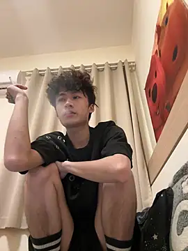 sexyboy-3525 online show from May 26, 2026, 3:32 pm