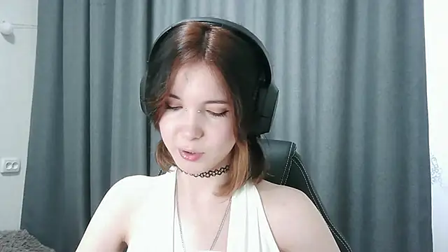 Snapshot of RubyBooby chatting on June 5, 2026, 2:56 pm RubyBooby online show from June 5, 2026, 2:56 pm
