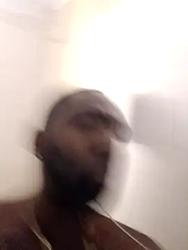 Snapshot of BBC260J chatting on April 10, 2026, 11:17 am BBC260J online show from April 10, 2026, 11:17 am