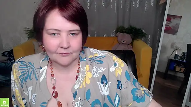 QUEEN02030 online show from June 17, 2026, 10:14 am
