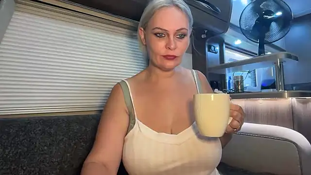 BustySwingingSlut online show from June 28, 2026, 9:15 am