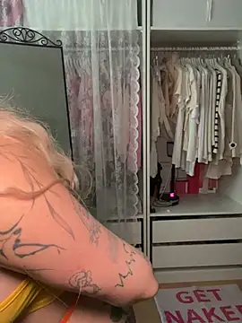 Shorty Holly online show from June 24, 2026, 5:39 am