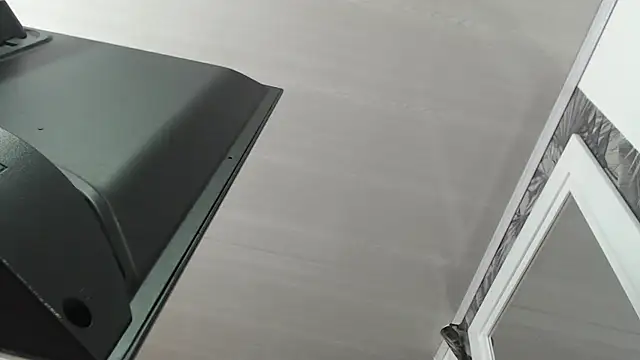 ViviJones online show from June 17, 2026, 7:24 pm