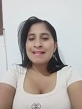 SofiaMendez1  online show from July 5, 2026, 11:22 pm