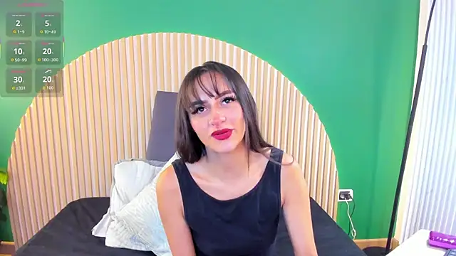 Alicecoule  online show from June 26, 2026, 11:38 am