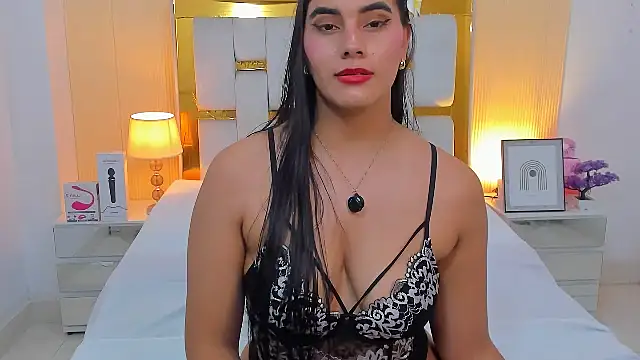 Alara Keyy online show from June 10, 2026, 11:06 pm