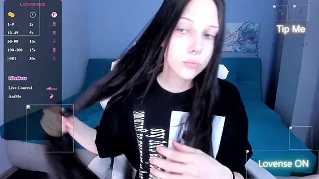 SugarBunny18 online show from June 19, 2026, 3:01 am