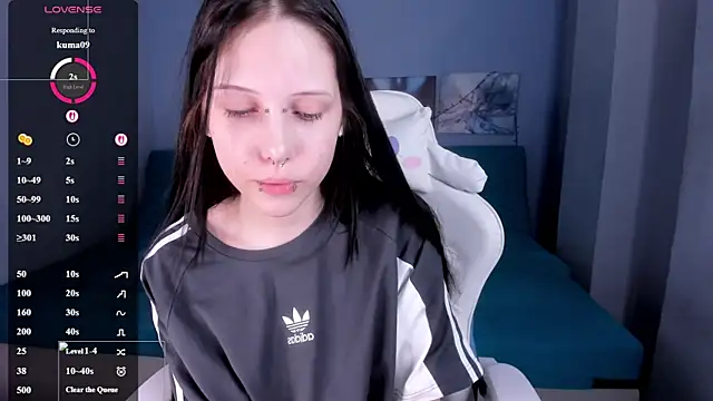 SugarBunny18 online show from June 14, 2026, 5:19 am