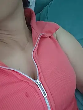 sara 41 online show from June 14, 2026, 7:59 pm